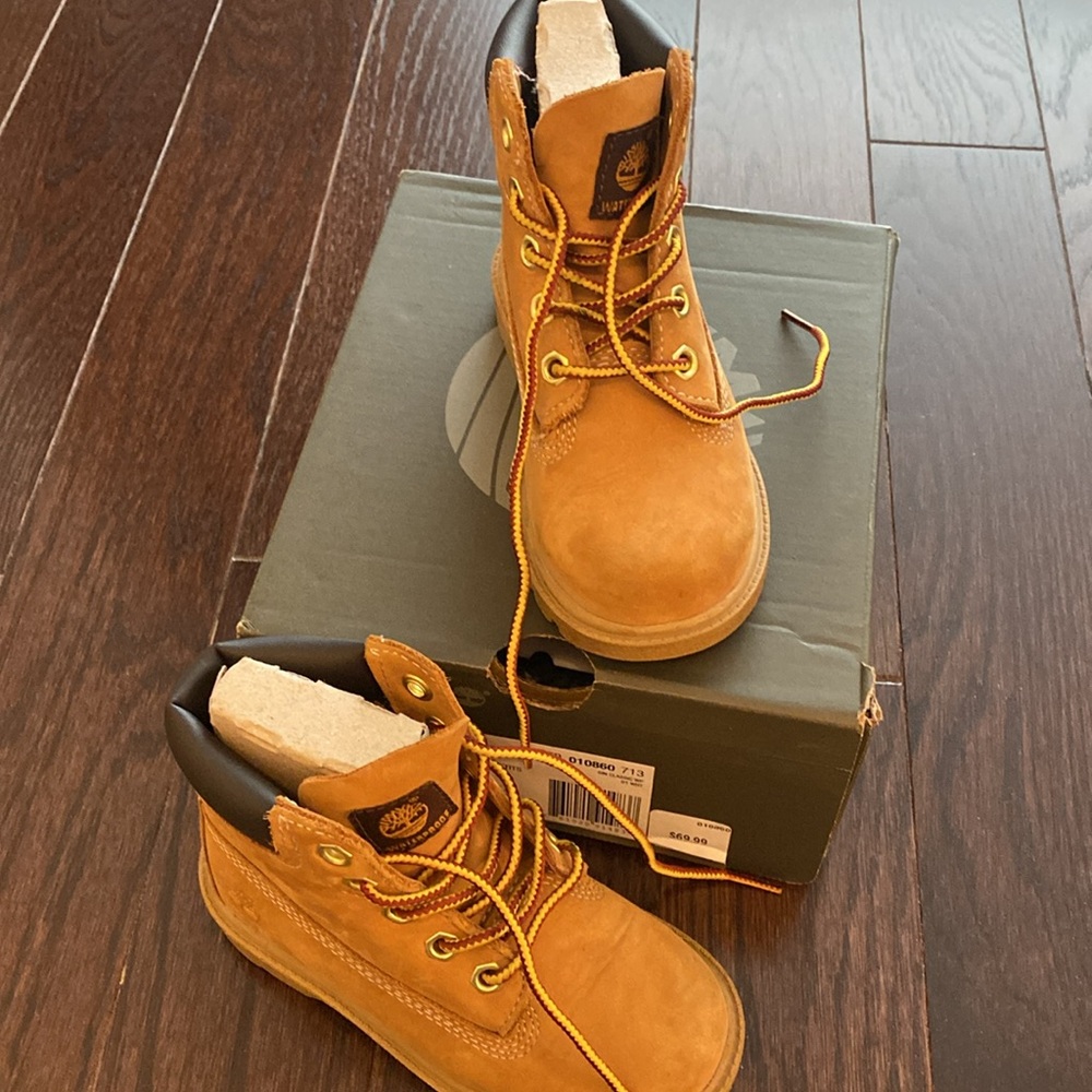 Timberland Toddler Classic Waterproof Boots Sz8 - Picture 4 of 4